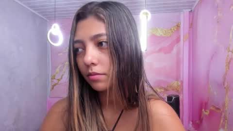 Snapshot of maraluna_ chatting on March 16, 2026, 1:48 pm Maraluna online show from March 16, 2026, 1:48 pm