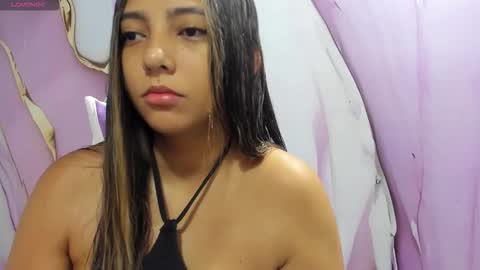 Snapshot of maraluna_ chatting on March 27, 2026, 11:21 am Maraluna online show from March 27, 2026, 11:21 am