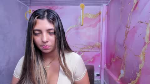 Snapshot of maraluna_ chatting on April 1, 2026, 1:41 pm Maraluna online show from April 1, 2026, 1:41 pm