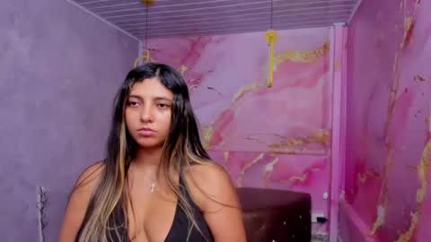 Snapshot of maraluna_ chatting on June 21, 2026, 3:58 pm Maraluna online show from June 21, 2026, 3:58 pm