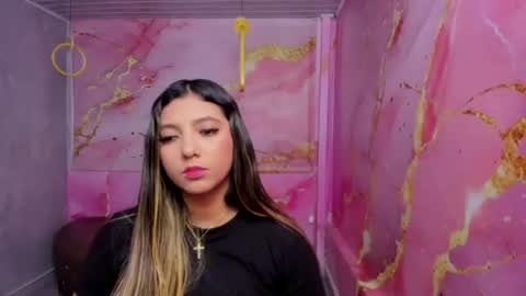 Snapshot of maraluna_ chatting on July 3, 2026, 2:34 pm Maraluna online show from July 3, 2026, 2:34 pm