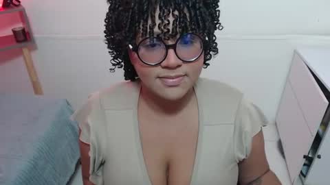 Mara Silk online show from July 4, 2026, 1:56 am