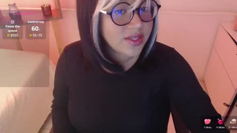 Mara Silk online show from July 29, 2026, 3:04 am