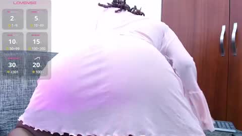 Snapshot of marcelagreyy chatting on September 19, 2025, 12:56 am MARCELA  online show from September 19, 2025, 12:56 am