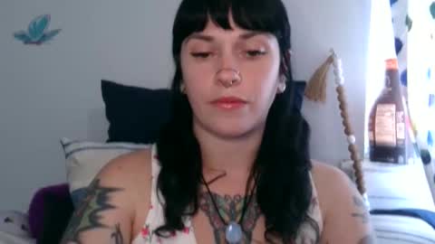 MarcelineAltaria online show from December 3, 2025, 3:32 pm