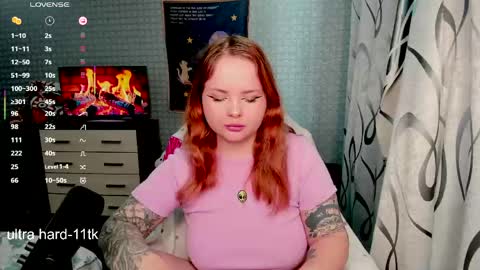Snapshot of marcelinepeach chatting on May 4, 2026, 8:54 am Sara online show from May 4, 2026, 8:54 am