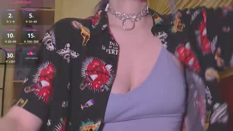 Snapshot of marci_n chatting on September 20, 2025, 9:16 pm marci_n online show from September 20, 2025, 9:16 pm