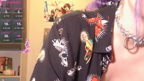 Snapshot of marci_n chatting on October 10, 2025, 9:47 pm marci_n online show from October 10, 2025, 9:47 pm