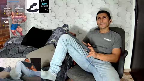 Marck  Independent model  online show from December 19, 2024, 2:45 am