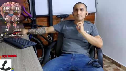 Marck  Independent model  online show from November 3, 2025, 3:30 am