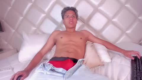 marco_deluxe online show from April 20, 2026, 11:35 am