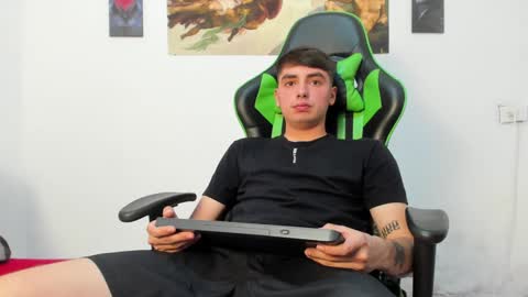 Marcos online show from December 19, 2024, 2:34 am