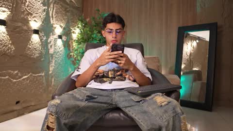 Snapshot of marcoyethan chatting on March 20, 2026, 8:46 pm Marco and Ethan online show from March 20, 2026, 8:46 pm