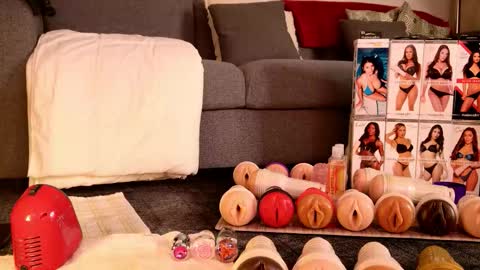 Snapshot of marcsx chatting on March 18, 2026, 10:29 am Marc online show from March 18, 2026, 10:29 am