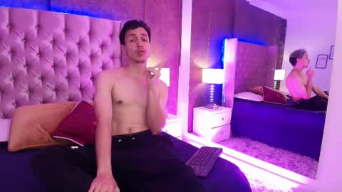 Snapshot of marcus_hanks chatting on February 19, 2025, 4:23 am Marcus Hanks online show from February 19, 2025, 4:23 am