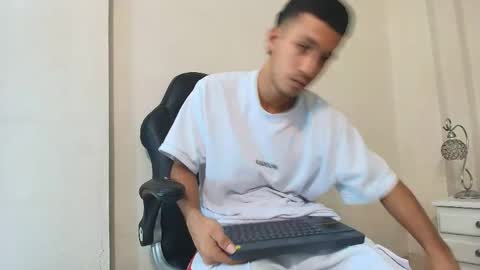 marcus_jeron online show from April 24, 2026, 1:41 am