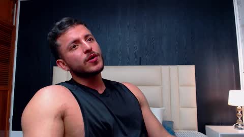 marcus_lafourt online show from February 24, 2025, 9:52 pm