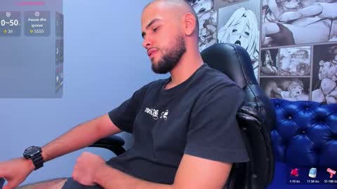 marcus_soler online show from December 1, 2025, 5:40 pm