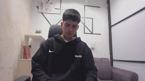 Snapshot of marcusevanss chatting on October 18, 2025, 12:06 pm Marcus online show from October 18, 2025, 12:06 pm