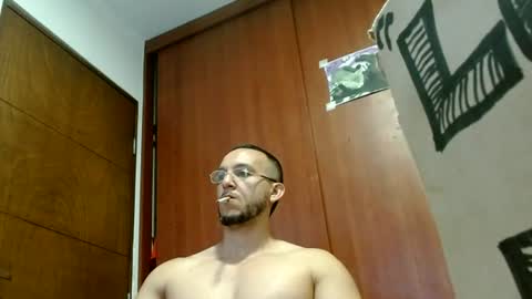 Snapshot of marcusmilarc chatting on June 13, 2026, 5:00 pm online show from June 13, 2026, 5:00 pm