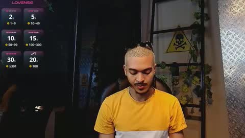 Snapshot of marcusrain_ chatting on February 9, 2026, 12:25 am Marcus online show from February 9, 2026, 12:25 am