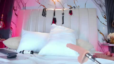 Marelyn online show from February 19, 2026, 5:20 pm