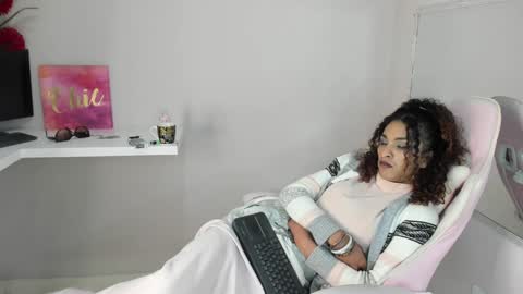 marfilastrom online show from January 9, 2025, 10:41 am
