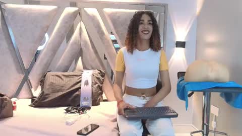 Snapshot of marfilastrom chatting on October 17, 2025, 8:00 pm marfilastrom online show from October 17, 2025, 8:00 pm