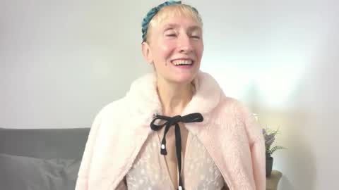 Snapshot of margaretmature chatting on October 23, 2025, 3:22 pm margaretmature online show from October 23, 2025, 3:22 pm