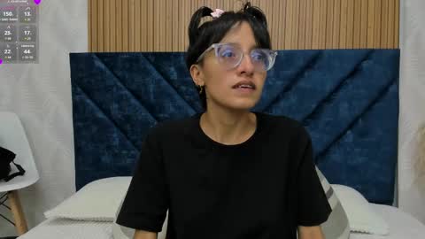 Aitana online show from February 18, 2025, 1:32 am