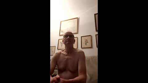 Snapshot of marginalie chatting on April 10, 2026, 5:34 am marginalie online show from April 10, 2026, 5:34 am