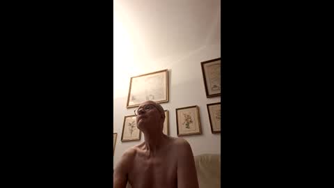 Snapshot of marginalie chatting on April 11, 2026, 5:12 am marginalie online show from April 11, 2026, 5:12 am