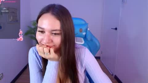 Snapshot of margo__ness chatting on September 20, 2025, 3:07 am Mag online show from September 20, 2025, 3:07 am