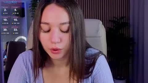 Snapshot of margo__ness chatting on October 14, 2025, 2:23 am Mag online show from October 14, 2025, 2:23 am