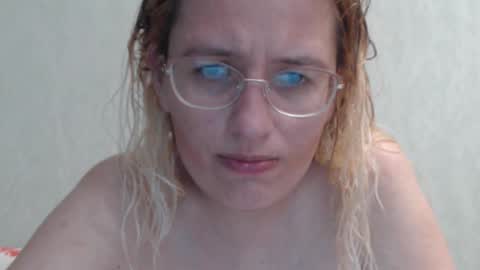 Snapshot of margo_shine chatting on September 18, 2025, 12:40 pm margo_shine online show from September 18, 2025, 12:40 pm