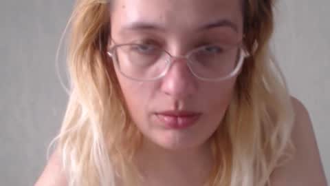Snapshot of margo_shine chatting on September 29, 2025, 11:15 am margo_shine online show from September 29, 2025, 11:15 am