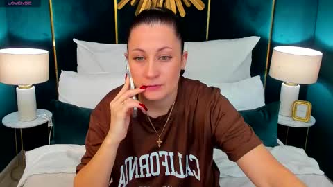 Margo online show from December 4, 2025, 12:25 pm