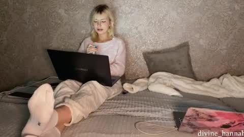 Snapshot of margochu chatting on September 29, 2025, 10:14 pm Margo online show from September 29, 2025, 10:14 pm