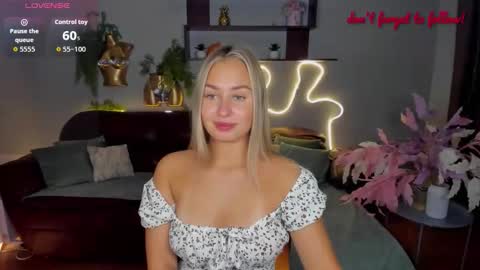 Snapshot of margosugar chatting on October 30, 2025, 6:15 am MargoSugar online show from October 30, 2025, 6:15 am