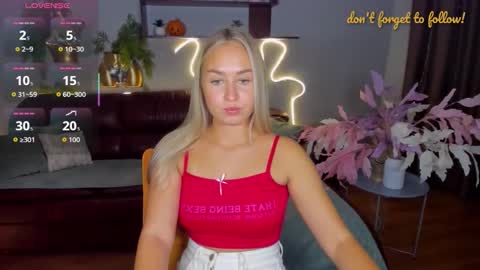 Snapshot of margosugar chatting on October 31, 2025, 6:47 am MargoSugar online show from October 31, 2025, 6:47 am