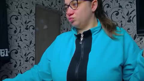 margosweet777 online show from November 17, 2025, 8:09 am