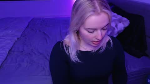 margot_robbie7 online show from May 14, 2026, 1:45 am