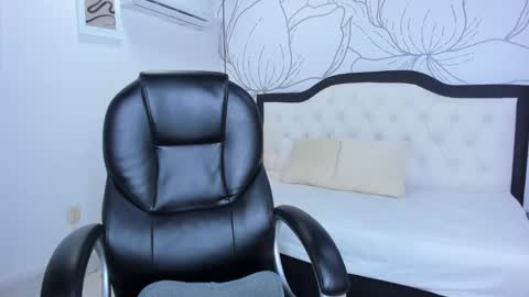 Margot  online show from January 31, 2025, 12:07 pm