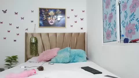 mari_curls online show from September 20, 2025, 3:29 am