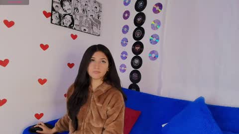 Snapshot of mari_mar69 chatting on June 7, 2026, 10:30 am mari_mar69 online show from June 7, 2026, 10:30 am