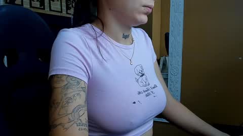 mari_salgado online show from December 5, 2024, 11:16 am