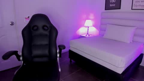 mari_salgado online show from January 7, 2025, 11:37 am