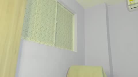 Snapshot of mari_sweeet chatting on February 22, 2025, 1:57 pm Meli-Mari  online show from February 22, 2025, 1:57 pm