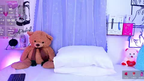 Mari Sweett  online show from May 30, 2026, 8:06 pm