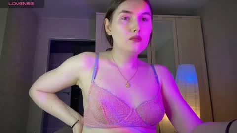 Snapshot of maria_bowie chatting on May 20, 2026, 6:30 am Maria online show from May 20, 2026, 6:30 am